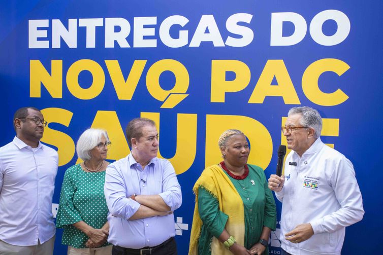 09.05.2026 – Campinas (SP) – Ministro da Saúde, Alexandre Padilha, durante evento de ampliação do atendimento do SUS, com entregas do Novo PAC Saúde e do programa “Agora Tem Especialistas”, além de atos de vacinação contra o vírus sincicial respiratório (VSR) e entrega de carteiras aos sanitaristas.    Fotos: João Risi / MS