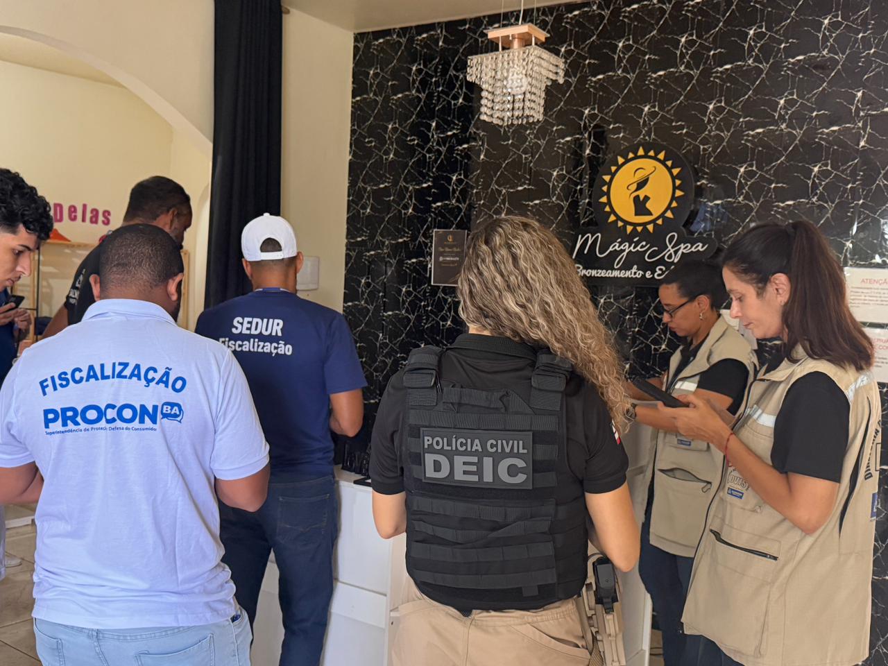 Polícia Civil cumpre mandados judiciais em espaços de bronzeamento artificial