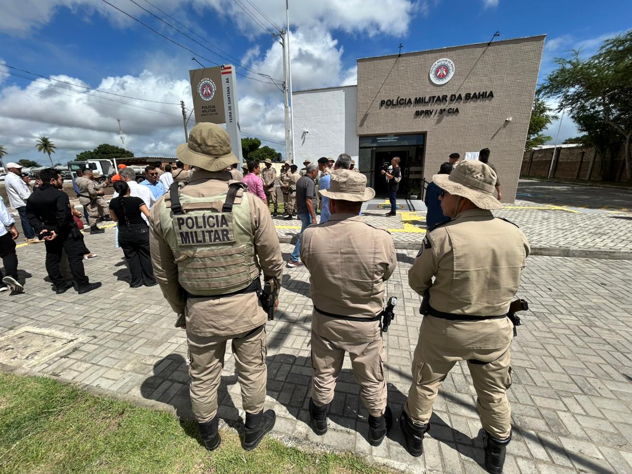 Com investimento de R$ 10 milhões, Governo do Estado inaugura em Feira de Santana primeira Vila Policial Militar fora de Salvador 